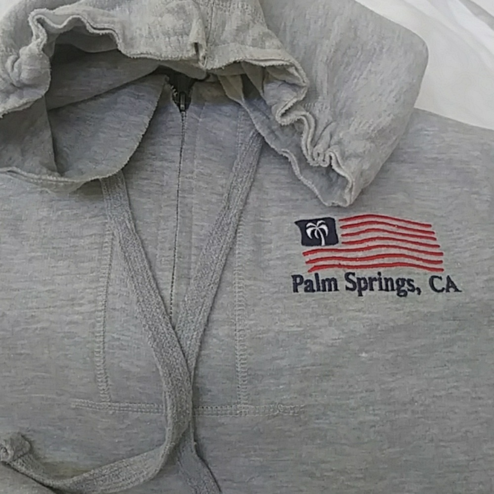 Hoodie with embroidered "Palm Springs"